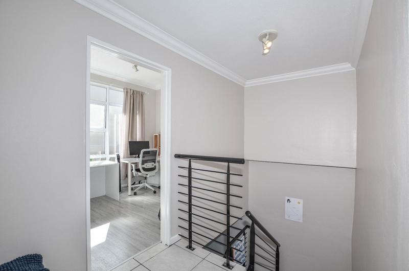 2 Bedroom Property for Sale in Tyger Waterfront Western Cape